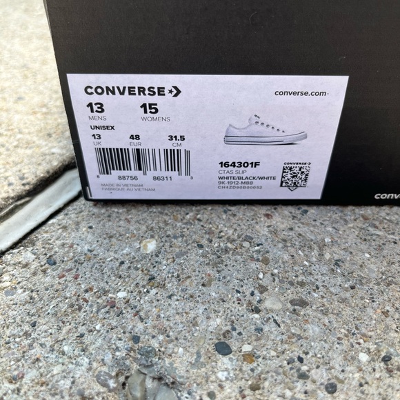 Converse White Slip-On Men's Shoes - Picture 3 of 3